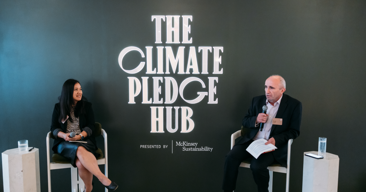 Data-Driven EcoLab Founding Director Angel Hsu and Reckitt Head of Sustainability David Croft presented during the “AI leadership” session.